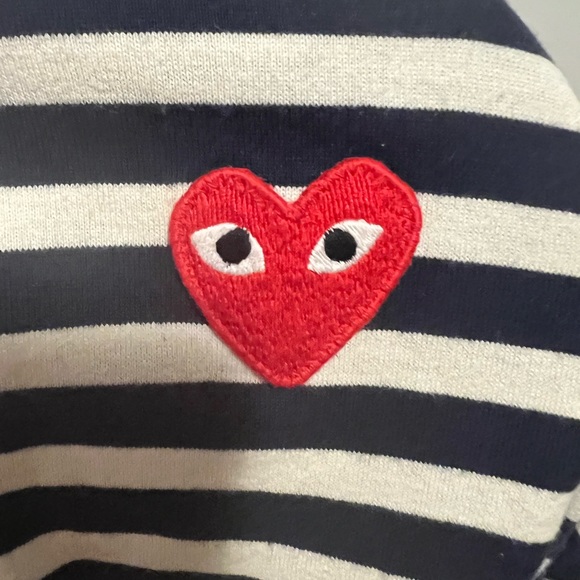 Authentic CDG Play long sleeve shirt with red heart - Picture 2 of 6